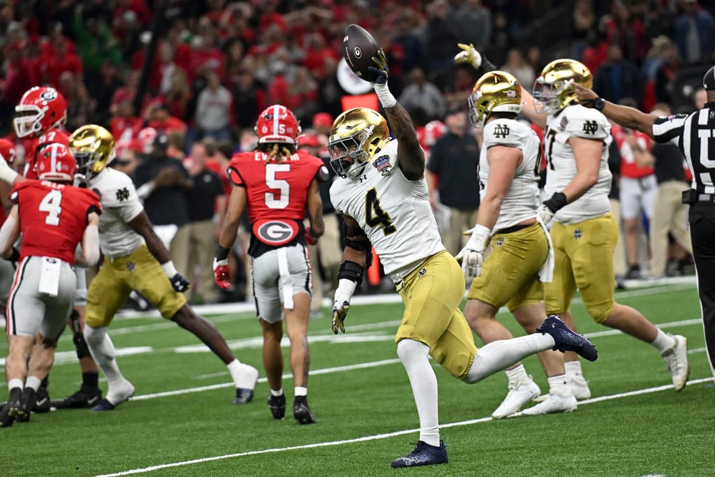 Defense and special teams lift Notre Dame to 23-10 win over Georgia