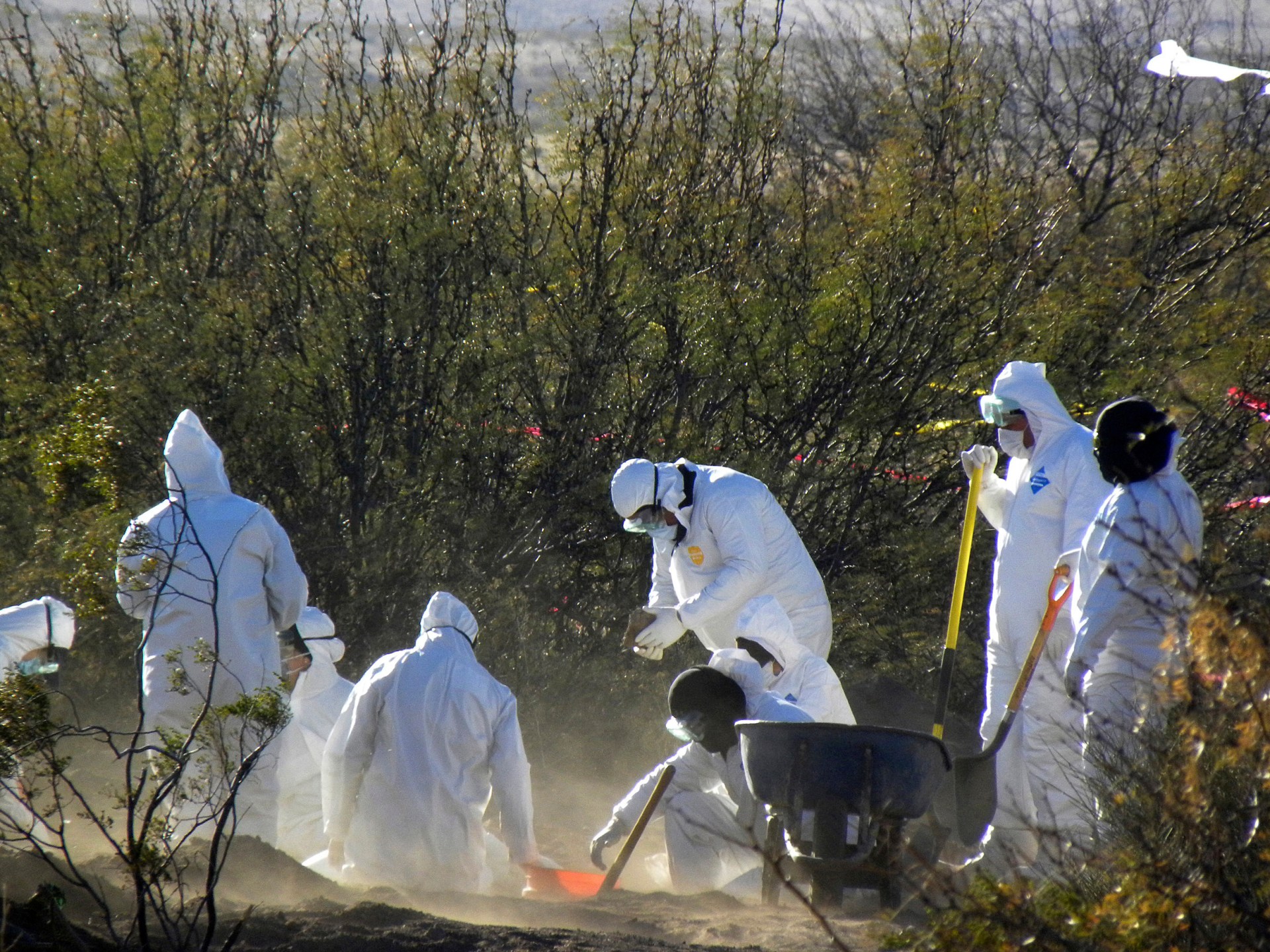 Authorities find 12 bodies in clandestine graves in northern Mexico