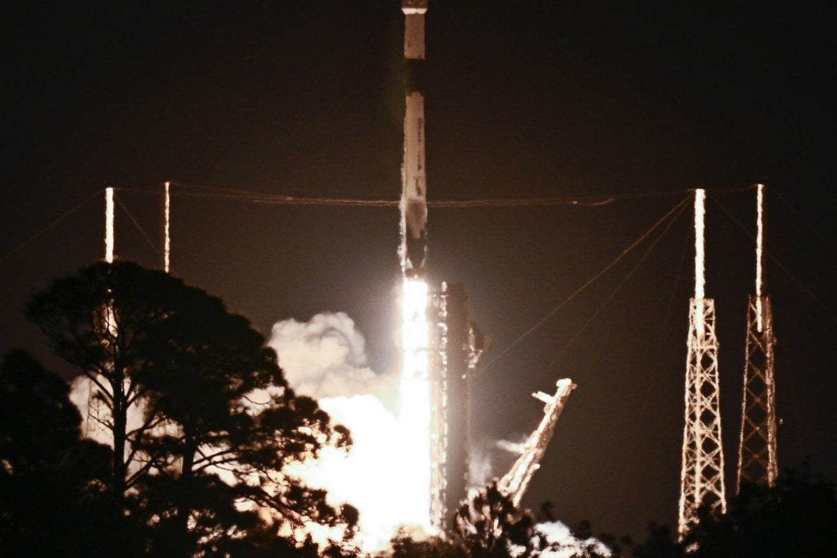 SpaceX's launches Falcon 9 from Florida in first flight of the year