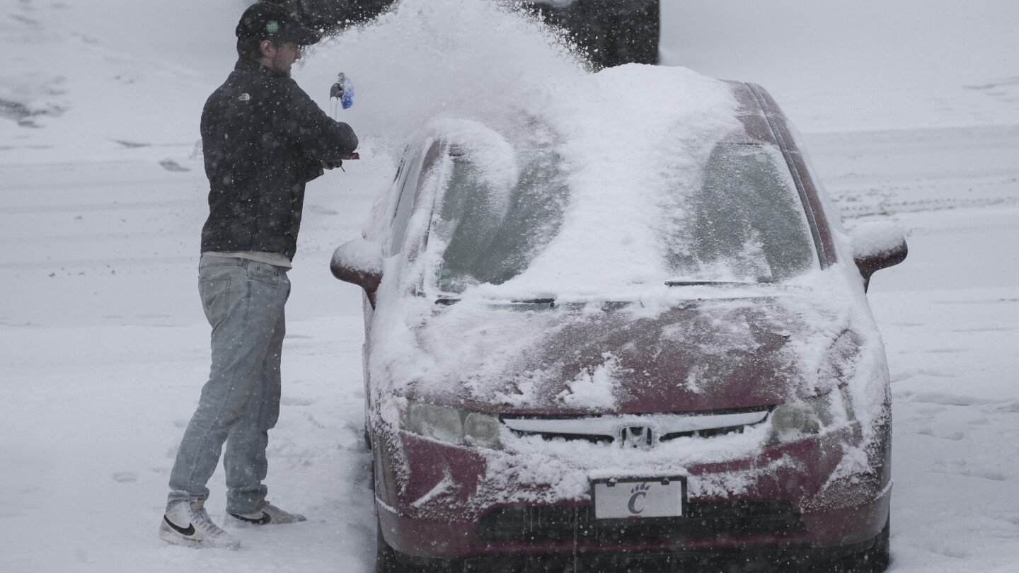 US winter weather: Schools and government offices shut in several states