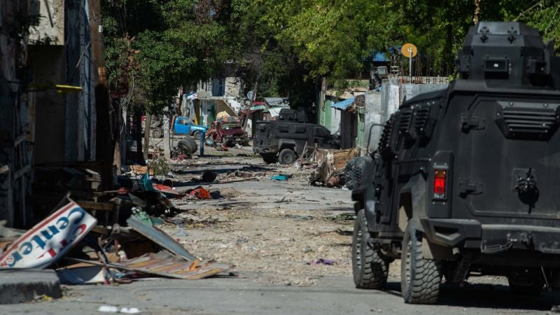 Guatemalan and Salvadoran forces arrive in Haiti to join fight against violent gangs