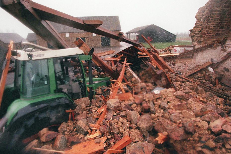 Il y a 25 ans, la "tempête du siècle" balayait la Bretagne et la France