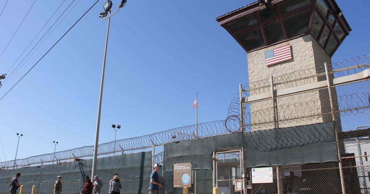 U.S. releases 4th prisoner this month from Guantánamo Bay, leaving 26 at the American facility in Cuba