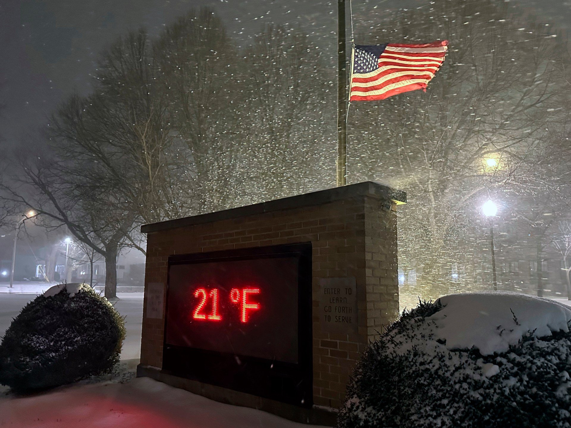 Winter storm hammers eastern US; over 60 million face blizzard conditions