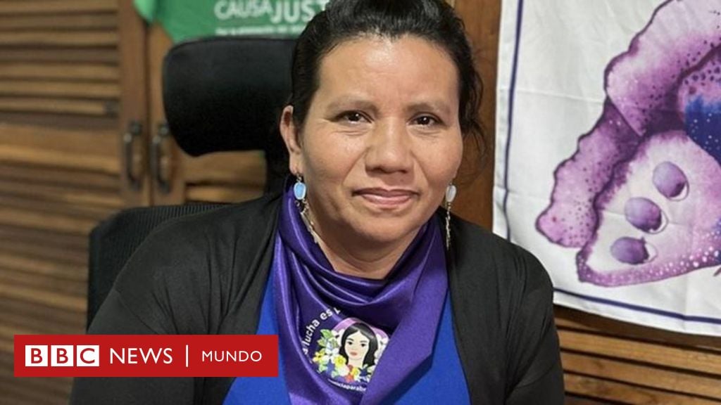 "A mi hija la obligaron a tener un bebé sin cráneo": qué pasó en el "caso Beatriz" por el que El Salvador fue condenado por violencia obstétrica