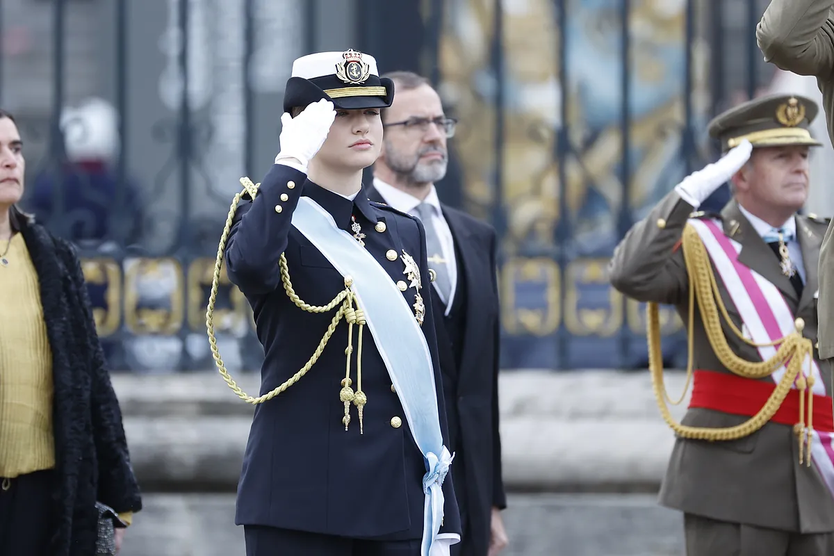 El Rey alienta a Leonor antes de embarcarse en Elcano y recuerda, frente el revisionismo, la "huella española" en el continente americano