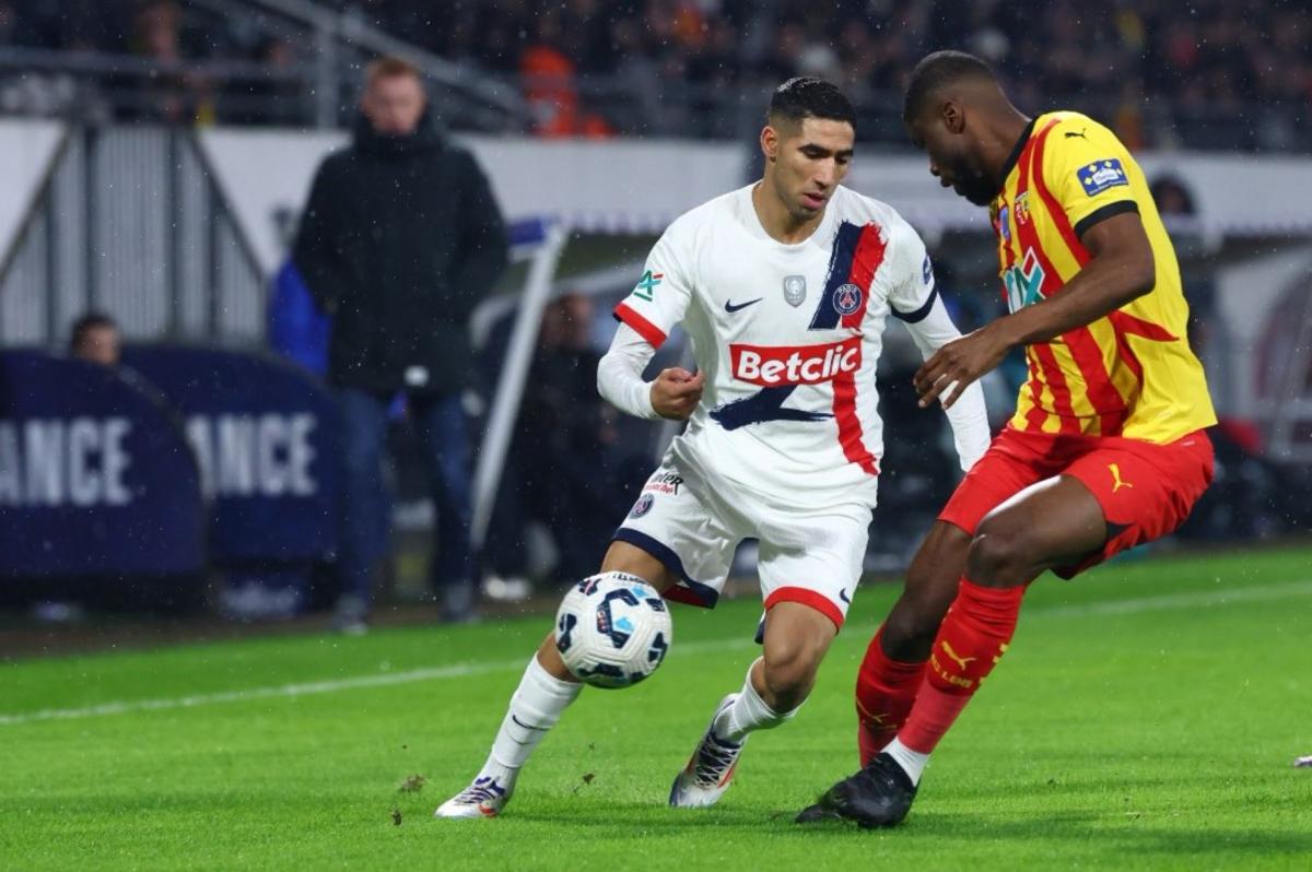 El PSG elimina al Lens en penaltis con un gran Safonov