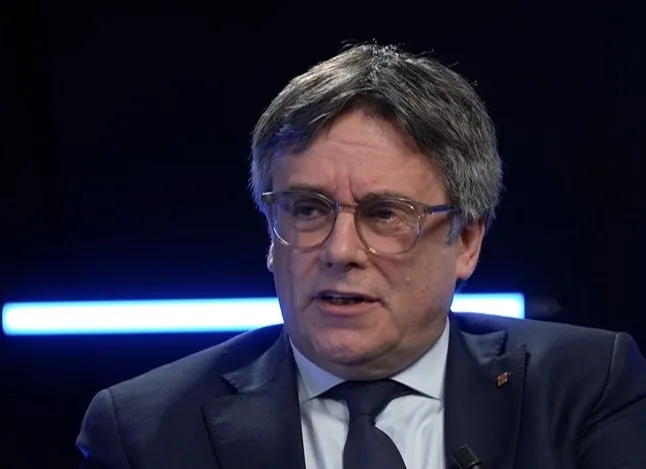 Puigdemont avisa a Sánchez de que "no podrá parar" la tramitación de la cuestión de confianza o "la legislatura irá al colapso"