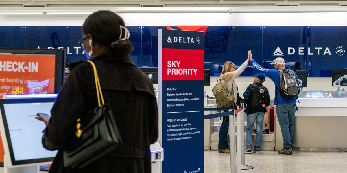 Delta retained its crown as the most on-time US airline. Here's where all its competitors ranked.