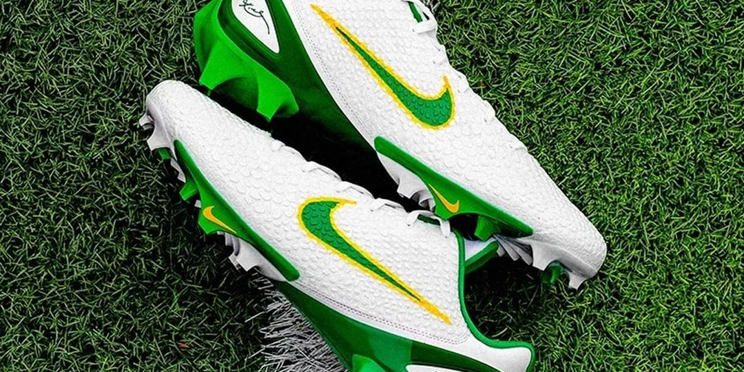 University of Oregon Football Team Receives Nike Kobe 6 PEs