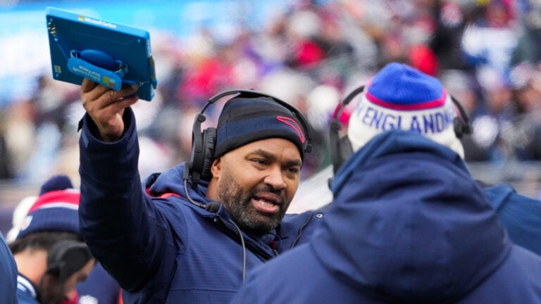 Team ‘lost faith’ in Jerod Mayo, coaches during spring