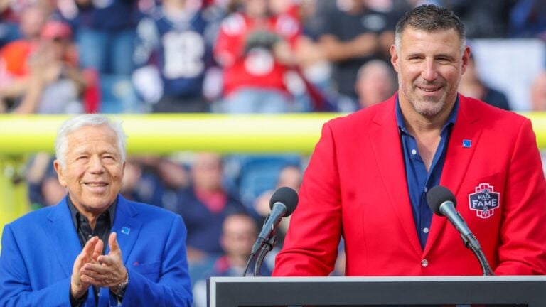 Ex-Patriots LB paid Mike Vrabel high praise, has one concern