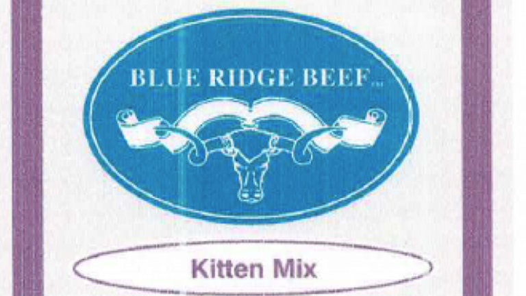 Complaint in Mass. leads to cat food recall