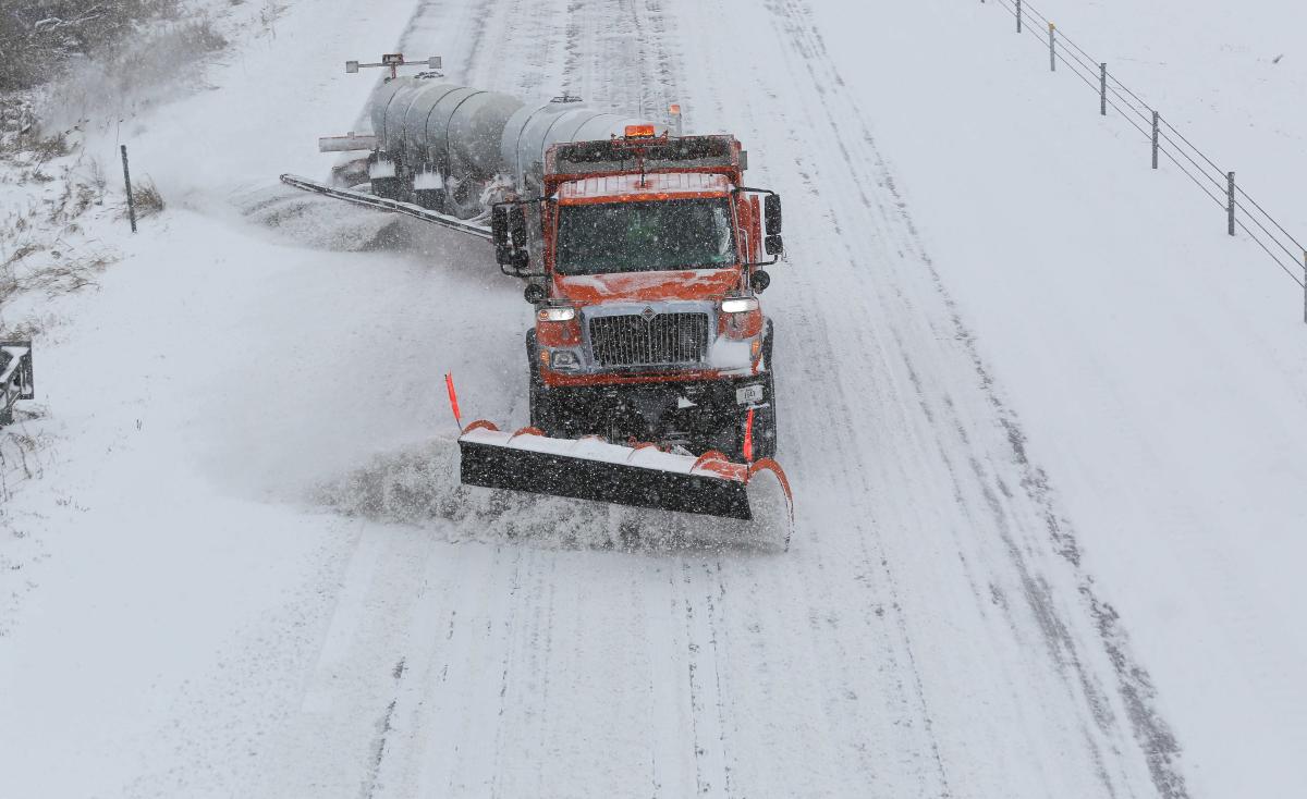 Heavy snowfall expected to blanket much of central Iowa early Thursday morning. What to know: