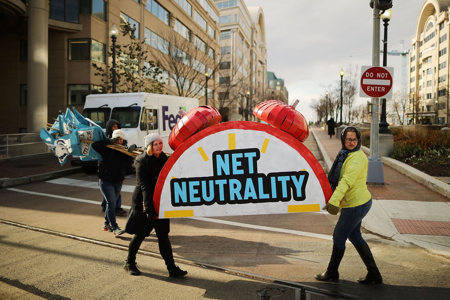 Federal Court Throttles Biden’s Net Neutrality Rules on His Way Out the Door