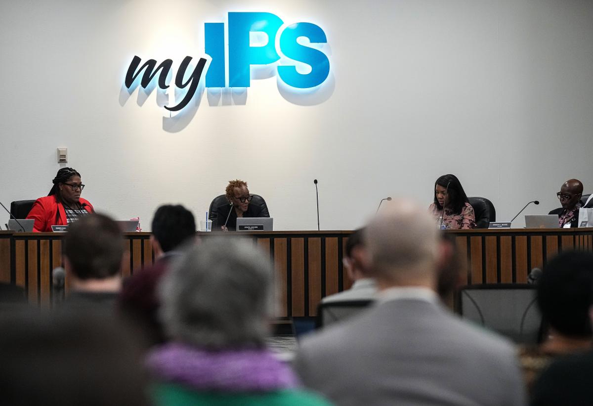 Proposed Indiana bill would dissolve the IPS district and turn all schools into charters