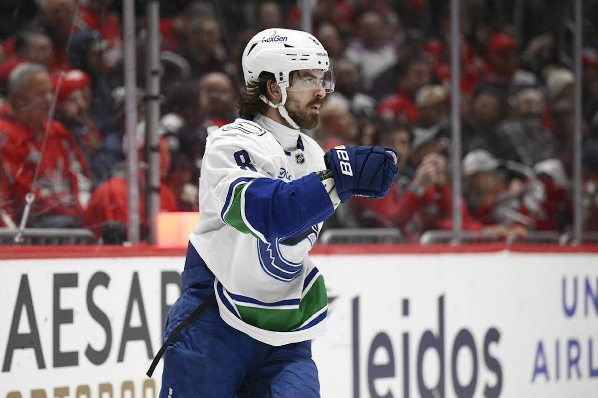 Dubois scores 2 as Washington Capitals beat Canucks 2-1 in OT