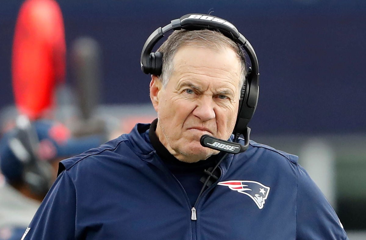 $15M NFL Legend Exposes Bill Belichick’s True Intentions Amid Tom Brady and Raiders' Interest on UNC HC