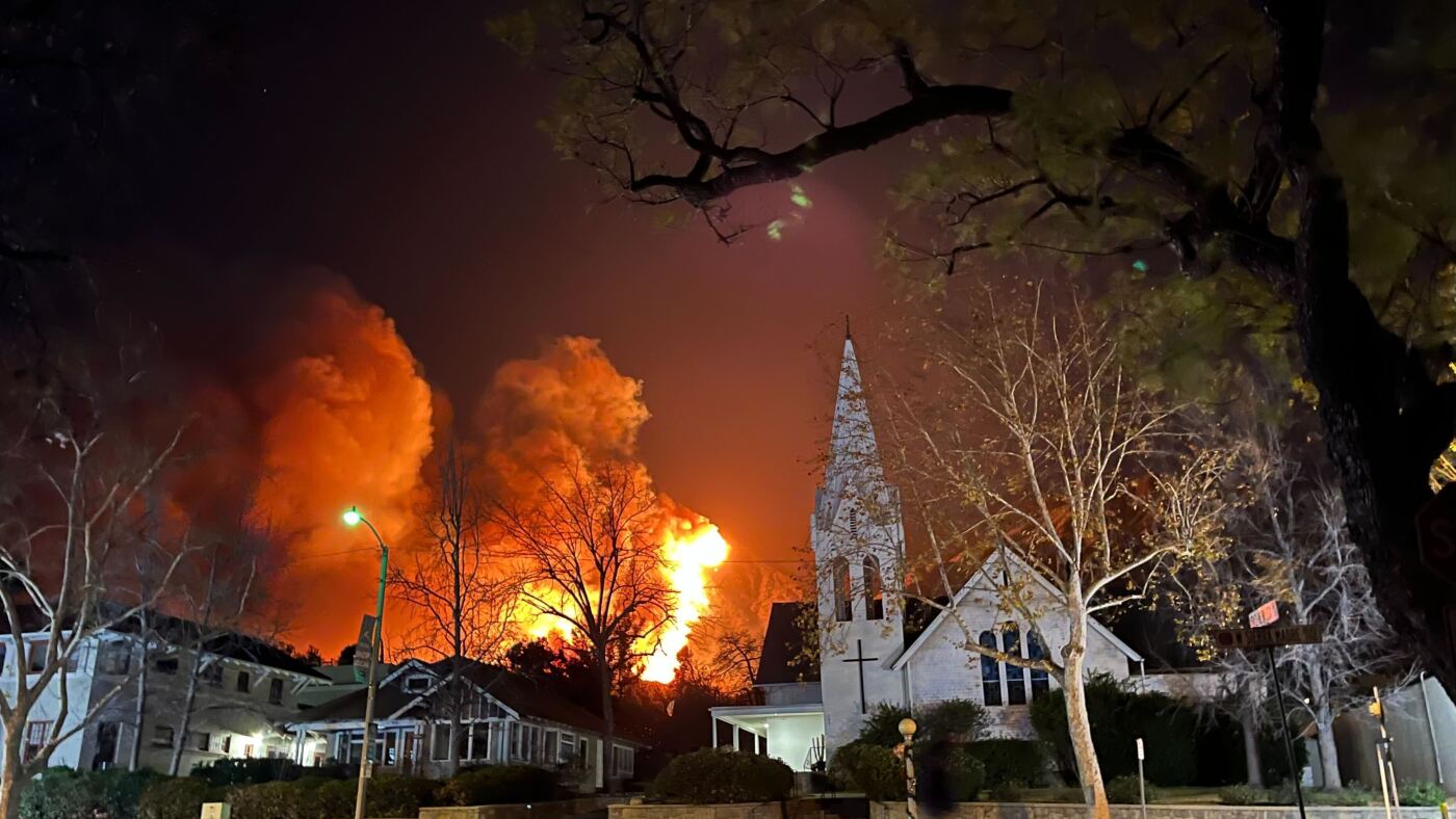 'Raining ash': Residents share how they fled the Southern California wildfires