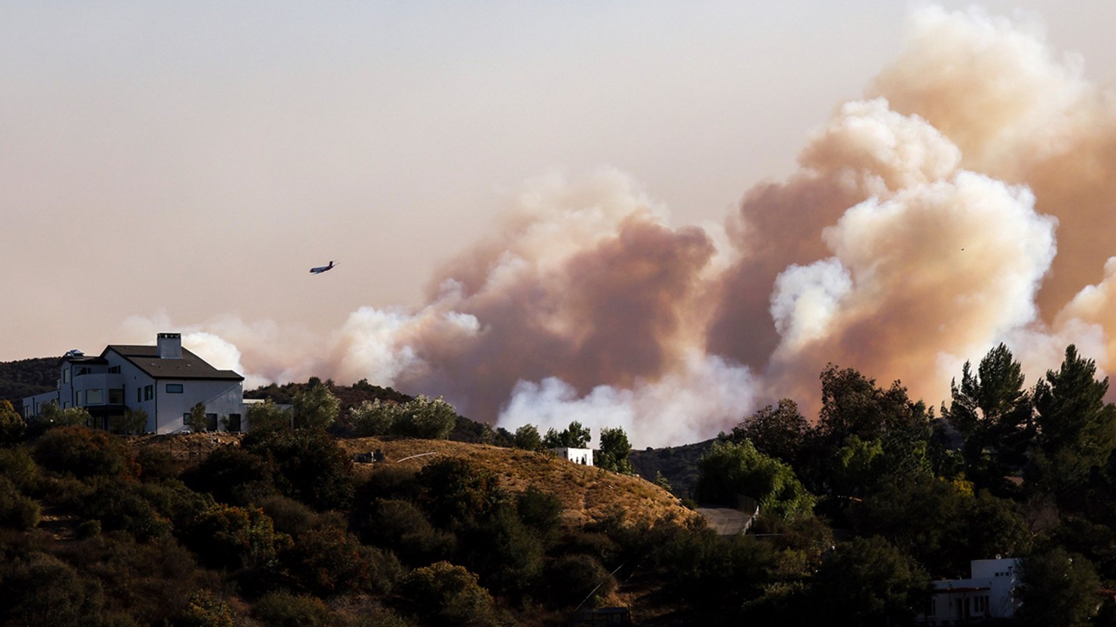 Aircraft fighting Palisades Fire in Southern California hit drone, FAA says