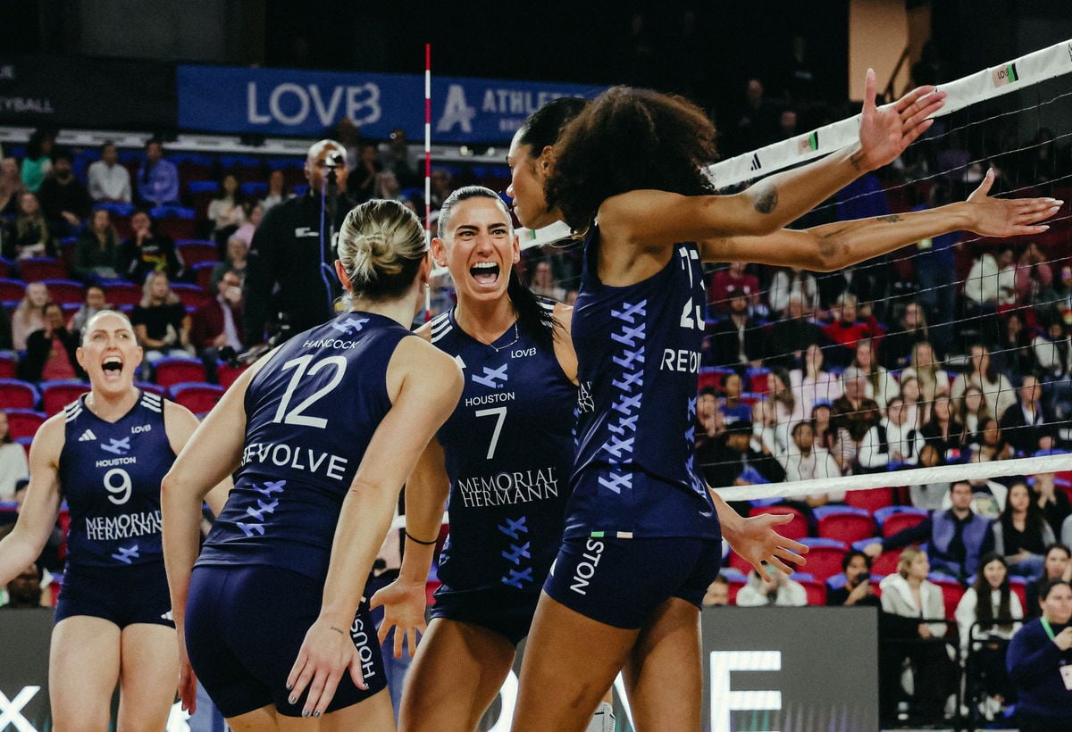 Amid Broadcasting Complaints, League One Volleyball Wins Over Fans With Stunning Texas Cities Rivalry: “Hardest Reverse Sweep”