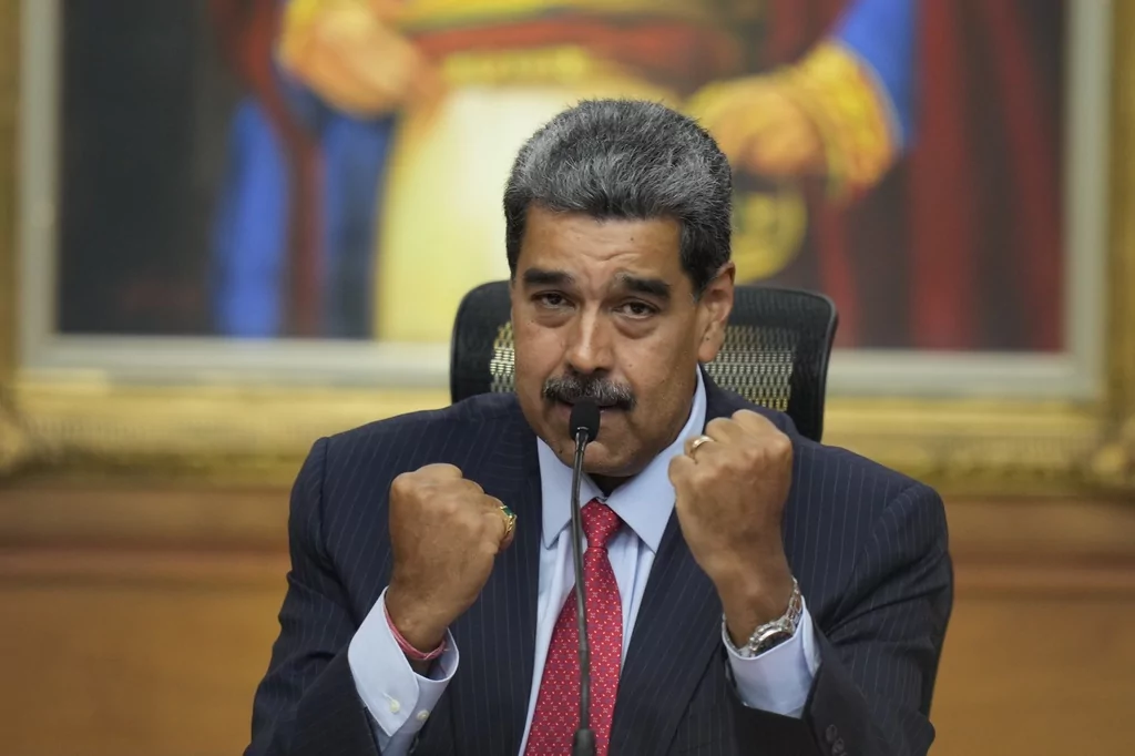 Trump issues warning to Venezuela’s Maduro not to harm opposition leader