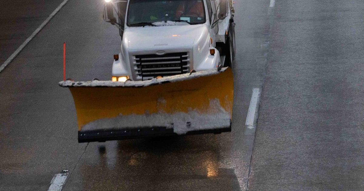 Dallas winter storm puts pressure on Walmart, Kroger, Amazon deliveries