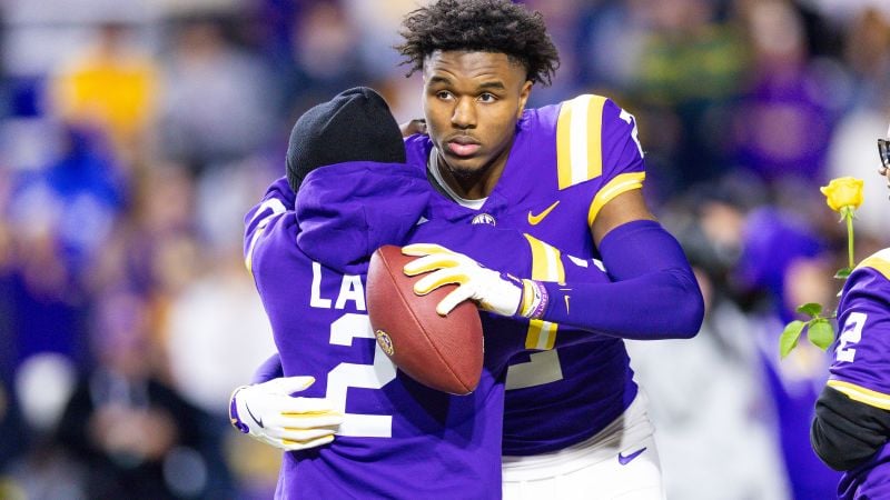 Standout LSU wide receiver Kyren Lacy wanted by police following deadly hit-and-run crash