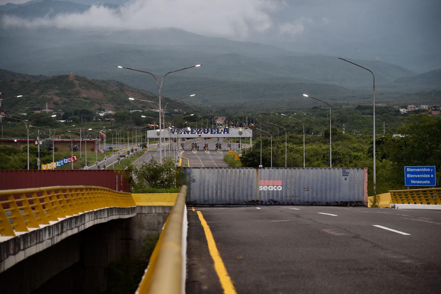 Le Venezuela ferme sa frontière avec la Colombie avant l’investiture de Nicolas Maduro